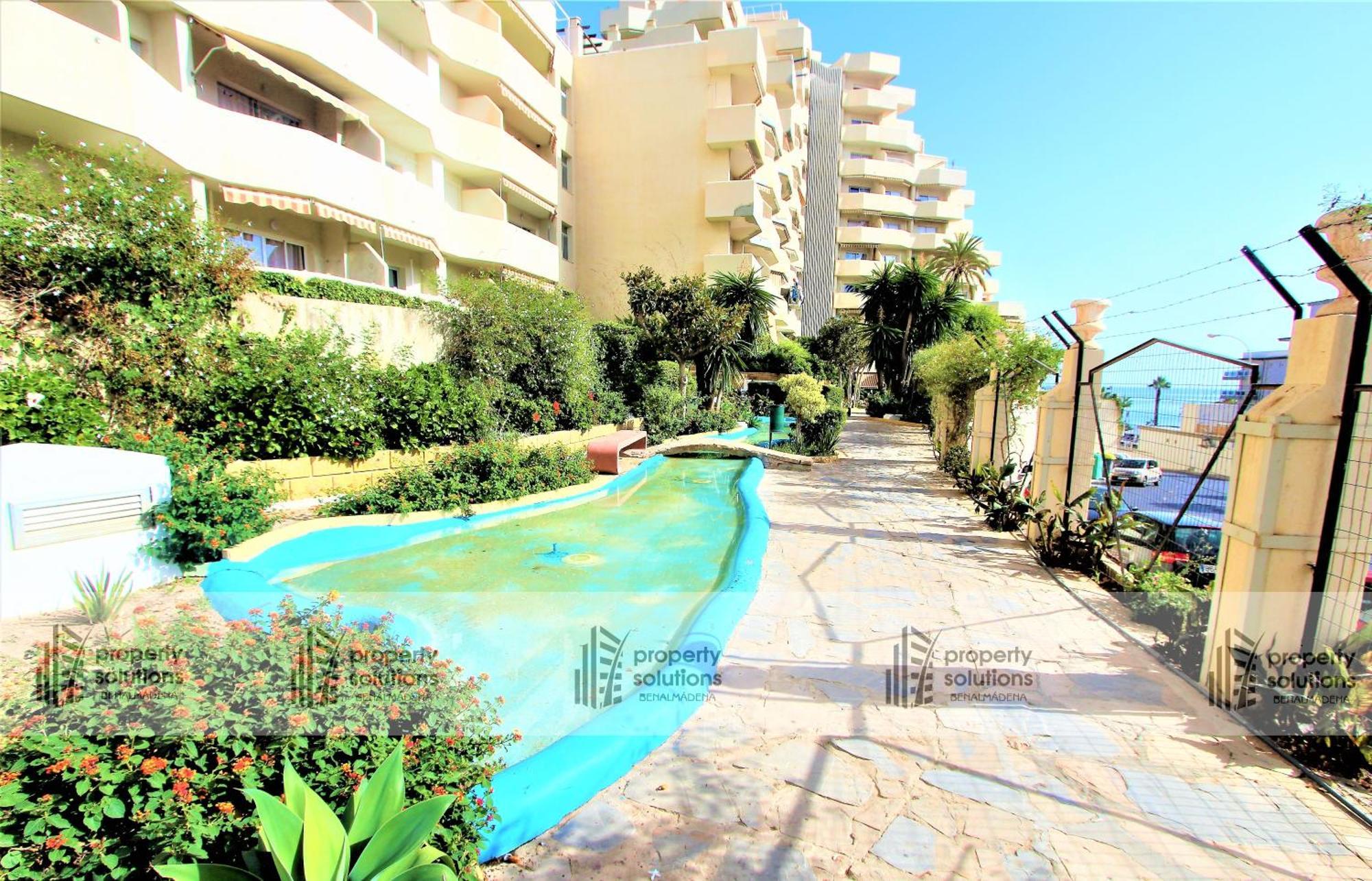Benalbeach 1010 - Vista Al Mar - Piscina Todo El Ano - Primera Linea De Playa Benalmadena Exterior photo