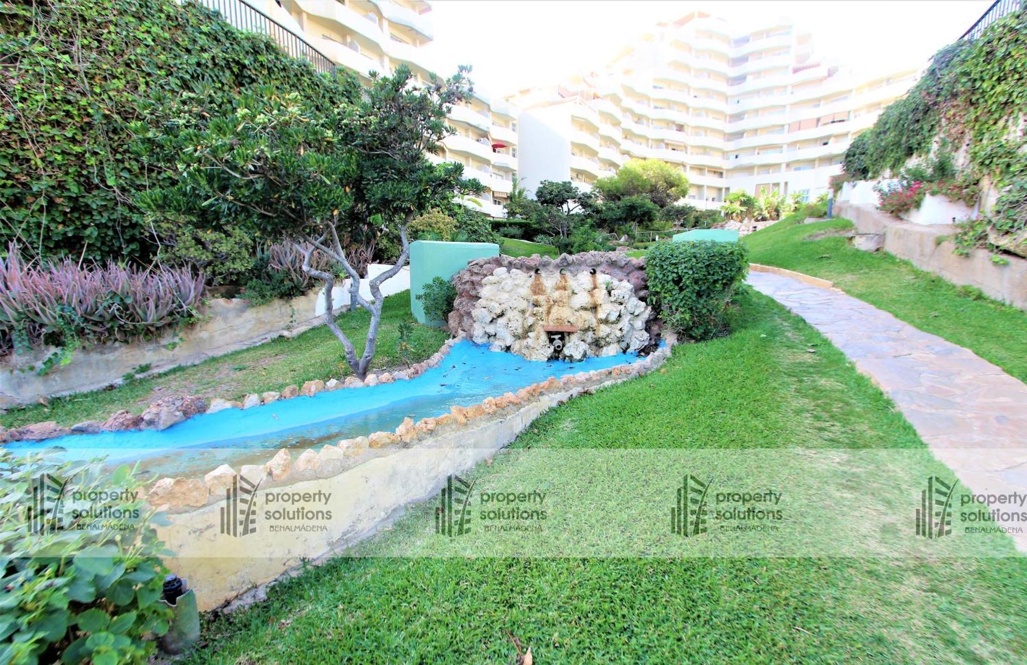 Benalbeach 1010 - Vista Al Mar - Piscina Todo El Ano - Primera Linea De Playa Benalmadena Exterior photo