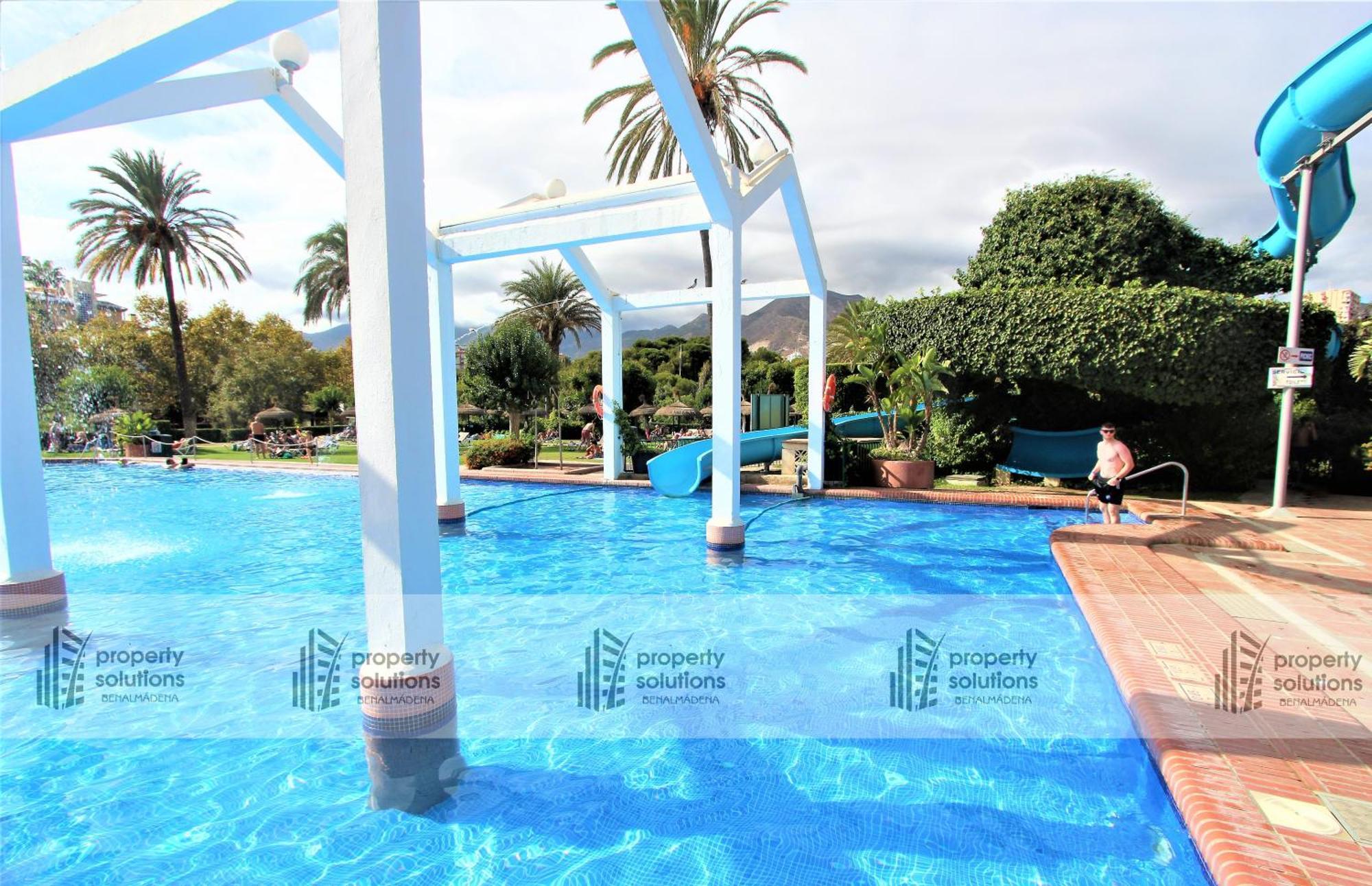 Benalbeach 1010 - Vista Al Mar - Piscina Todo El Ano - Primera Linea De Playa Benalmadena Exterior photo