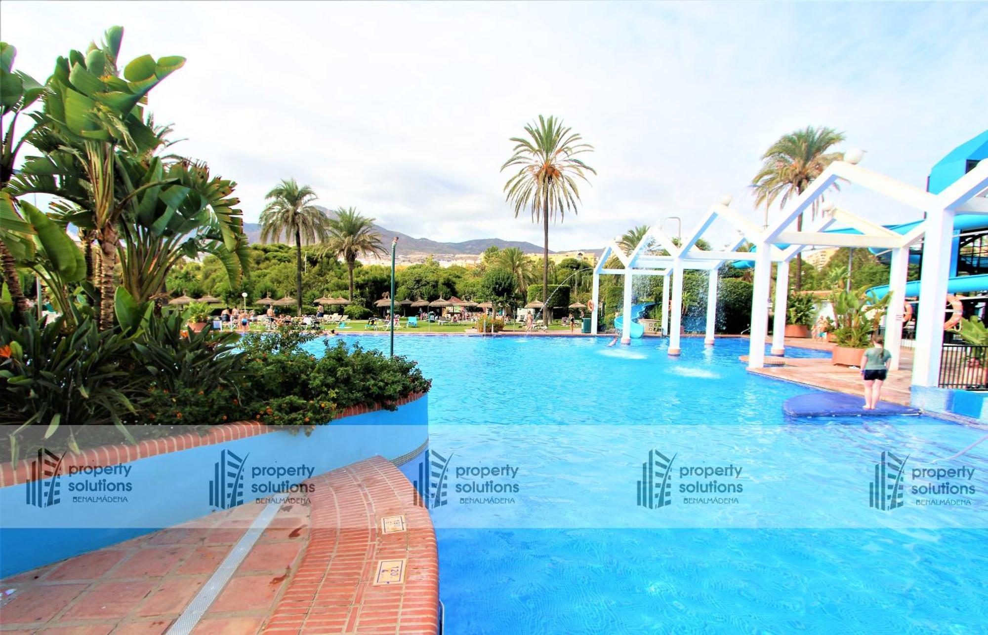 Benalbeach 1010 - Vista Al Mar - Piscina Todo El Ano - Primera Linea De Playa Benalmadena Exterior photo