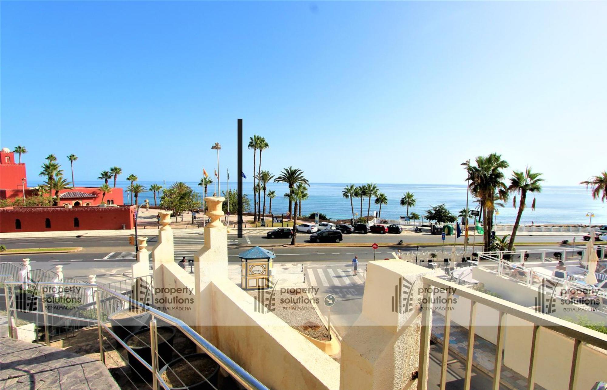 Benalbeach 1010 - Vista Al Mar - Piscina Todo El Ano - Primera Linea De Playa Benalmadena Exterior photo